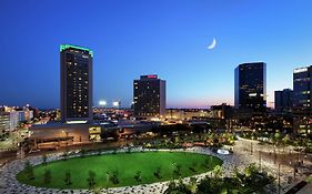 Hilton St. Louis at The Ballpark